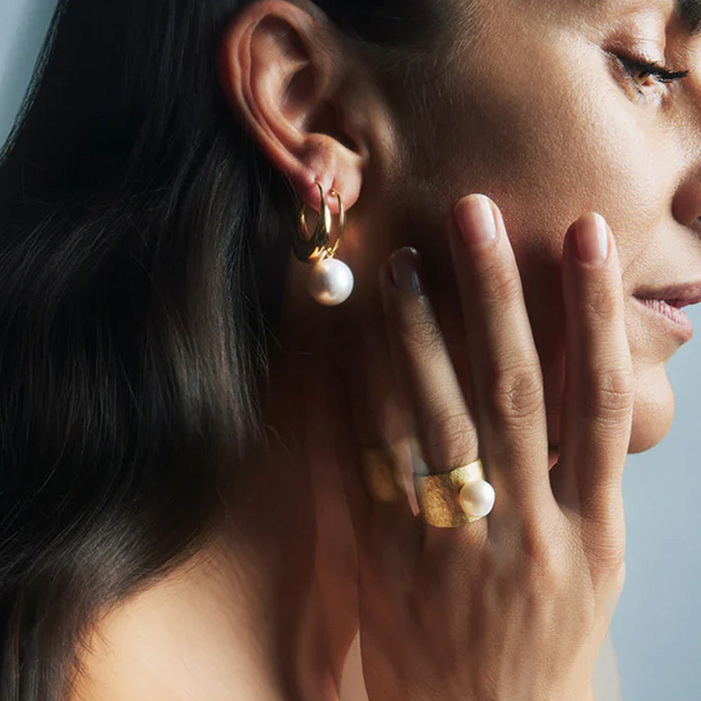 Large Hoop 18kt Gold Earring