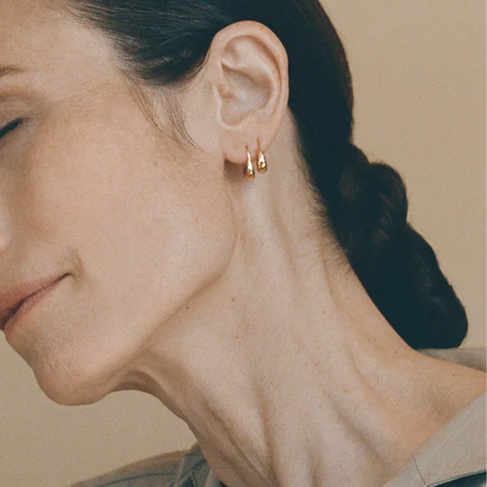 Small Hoop 18kt Gold Earring