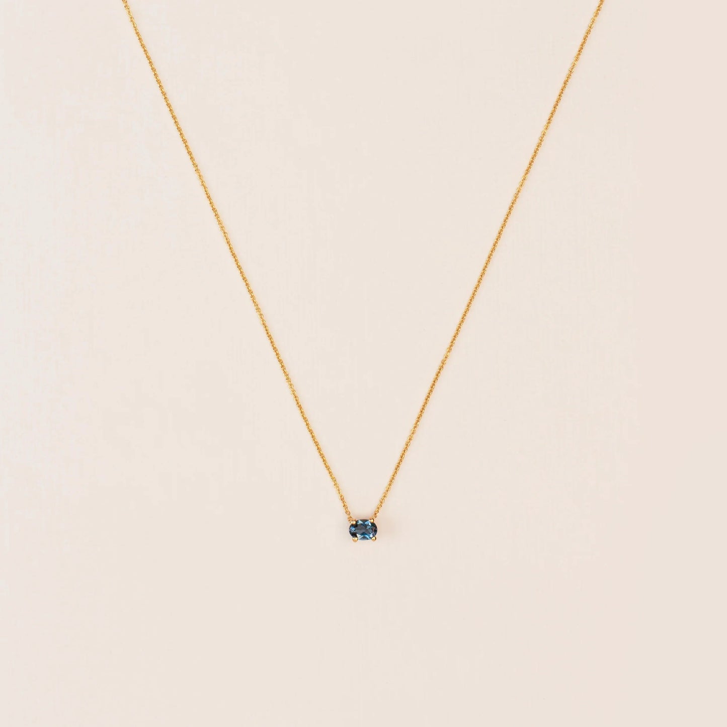 18kt Gold Necklace With Blue Topaz