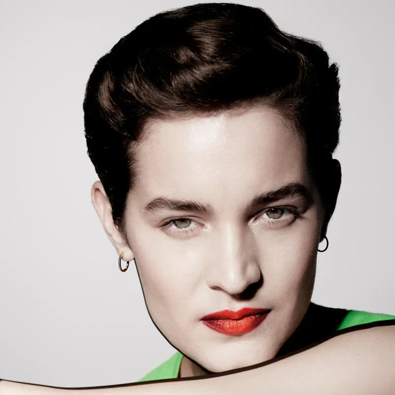 18kt Small hoops with sapphire and diamonds