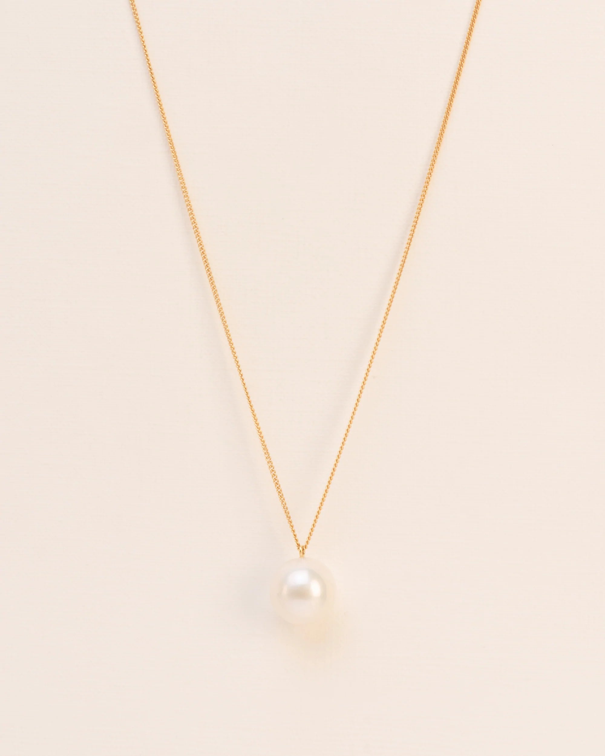 18kt Yellow Gold Necklace With Large Freshwater Pearl