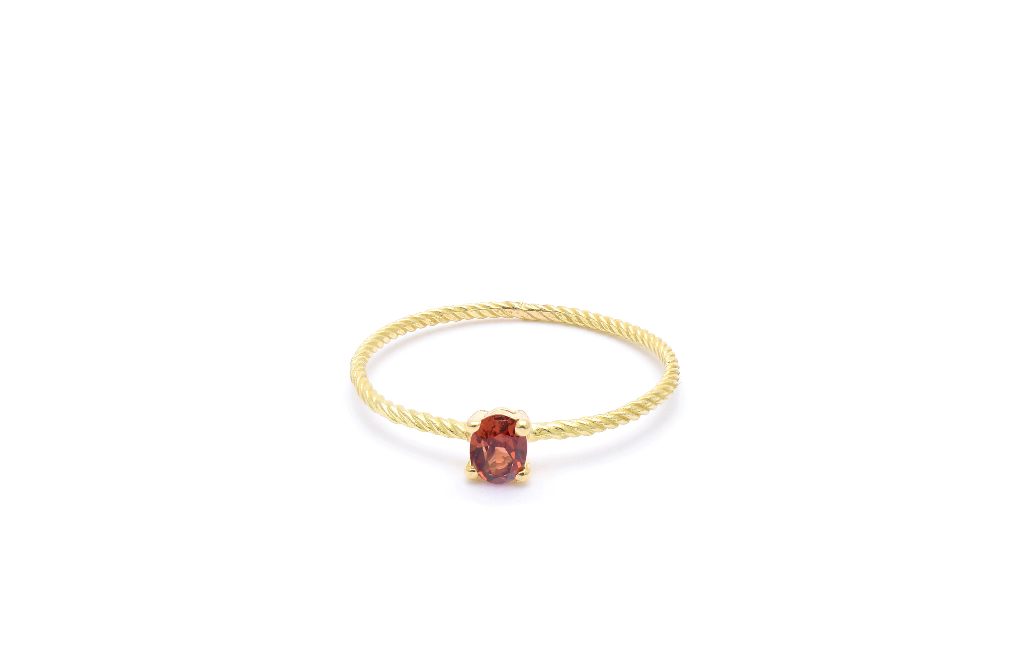 18kt Gold Twisted Ring With Garnet