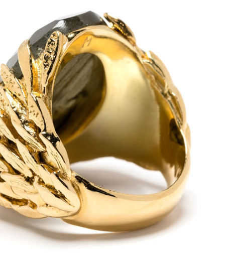Feather textured ring with labradorite in Gold