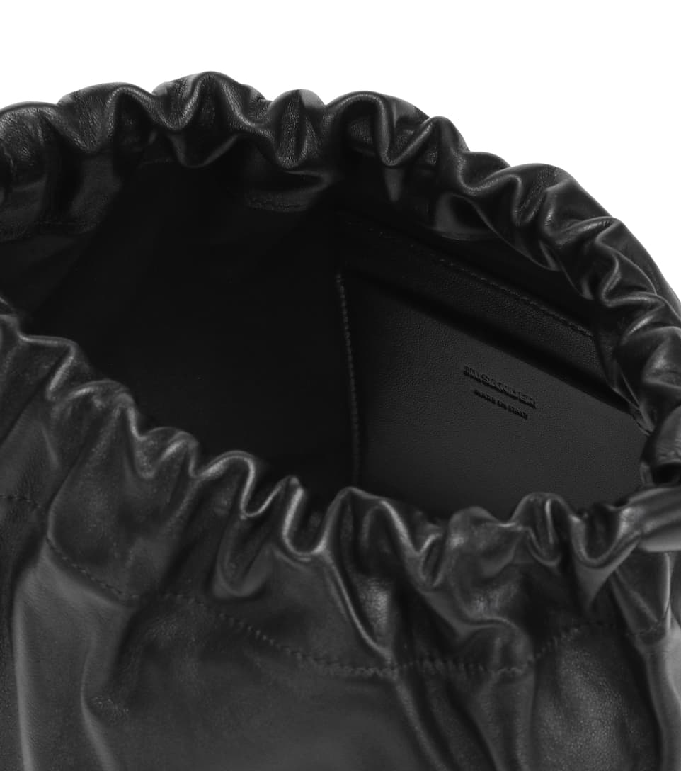 Pouch bucket bag