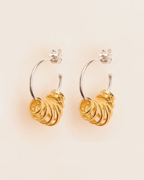 Hoop earrings with rings